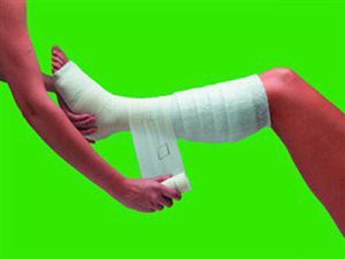 Elset Compression Bandage 10cm x 6M x 3 - Molnlycke EasyMeds Pharmacy